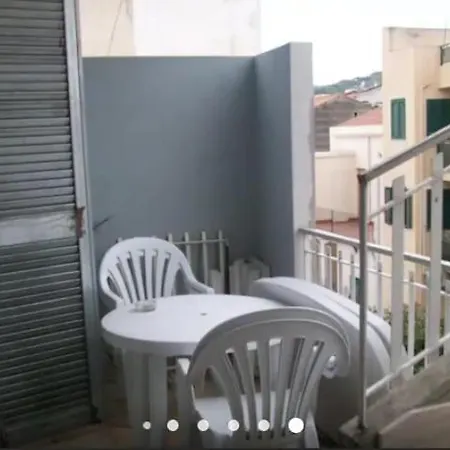 Colorhouse Apartment *